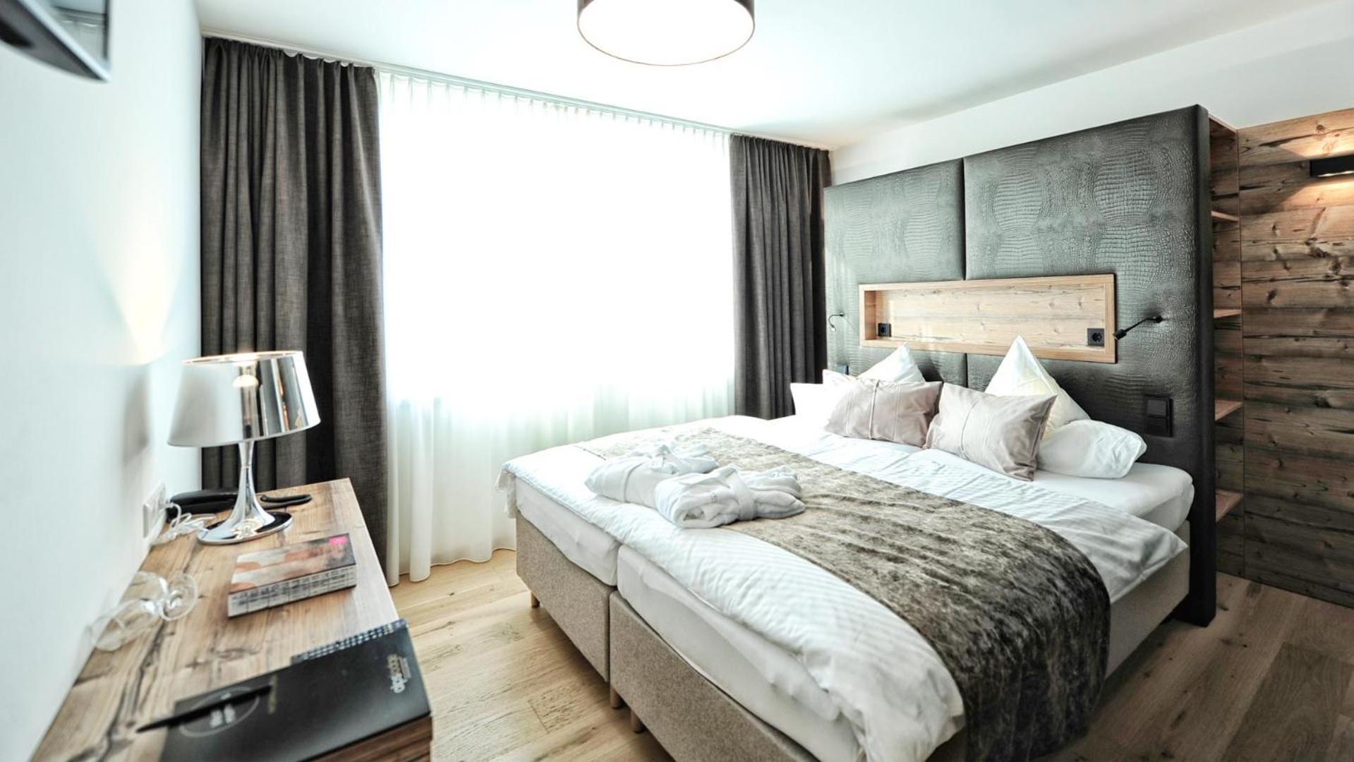 Alps Lodge Fiss Room photo