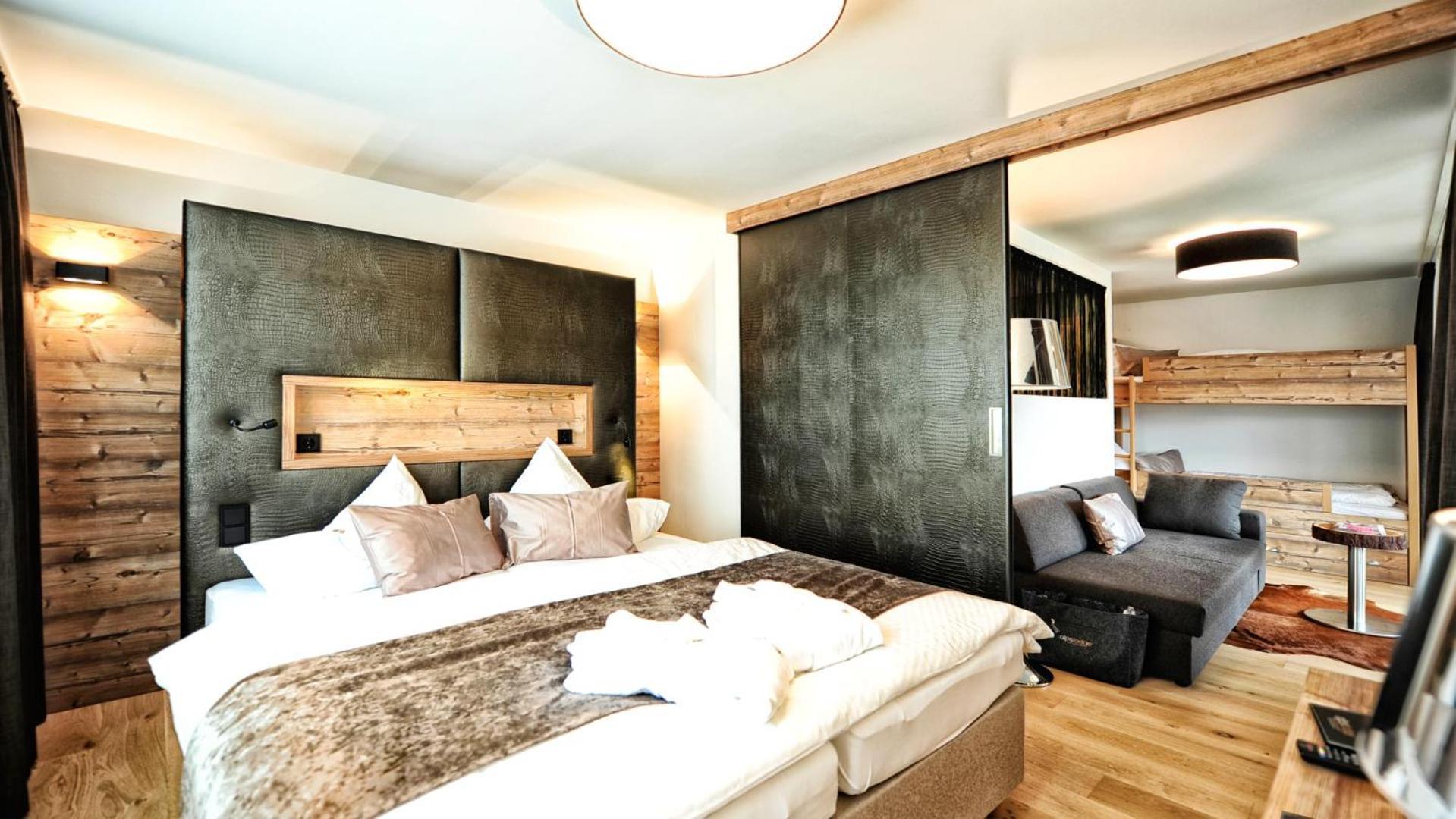Alps Lodge Fiss Room photo