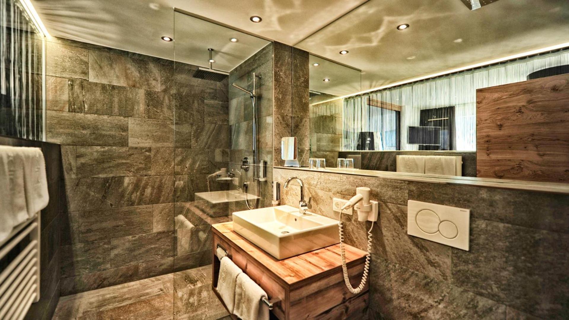 Alps Lodge Fiss Room photo