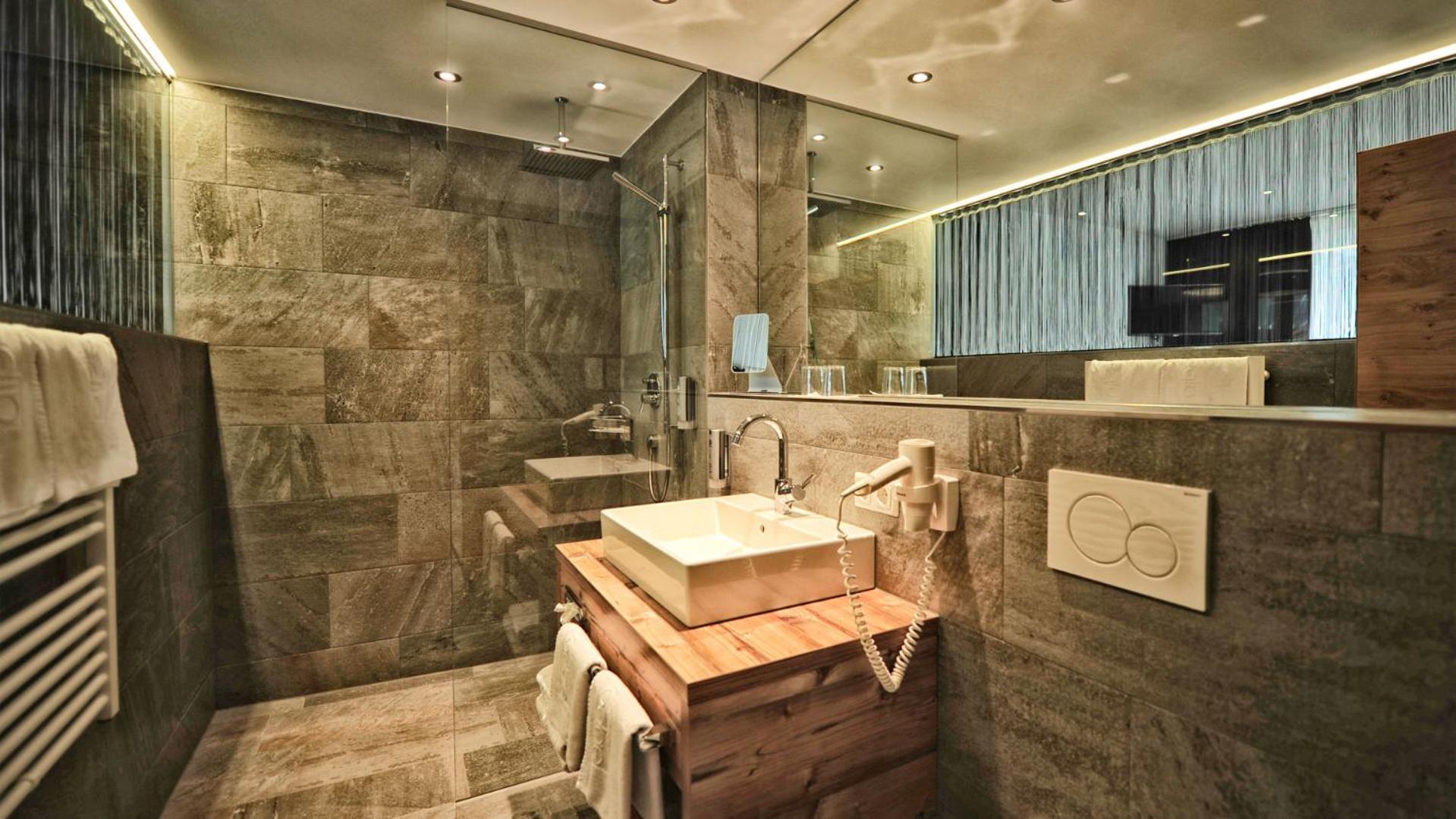Alps Lodge Fiss Room photo